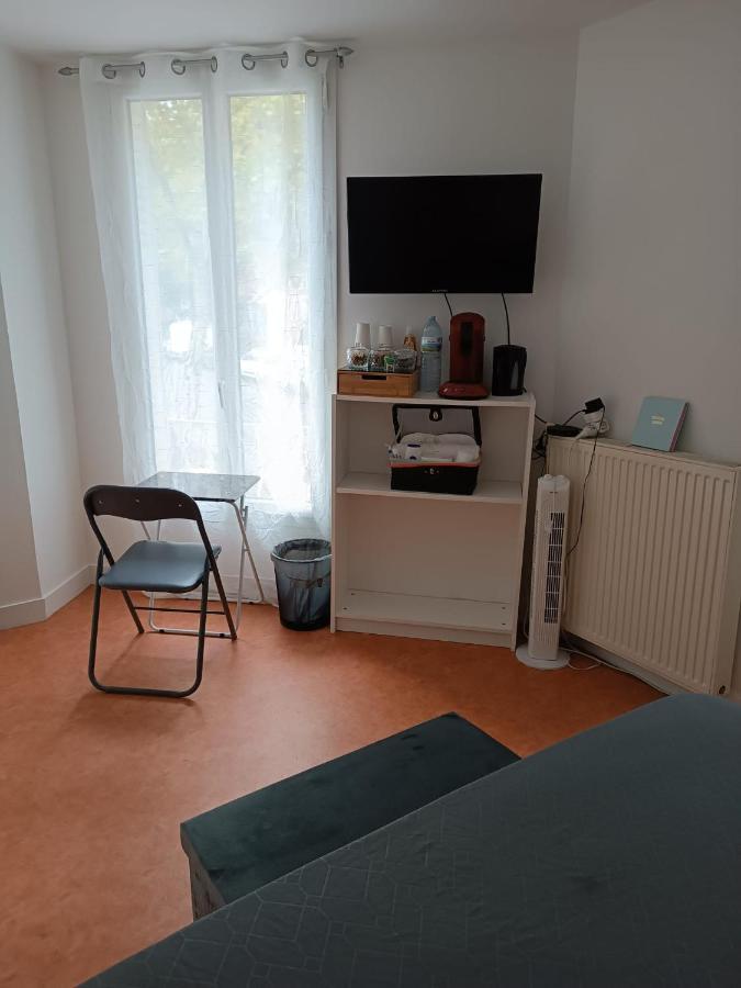 Chambre Privee A Arcueil - Cachan Bagian luar foto