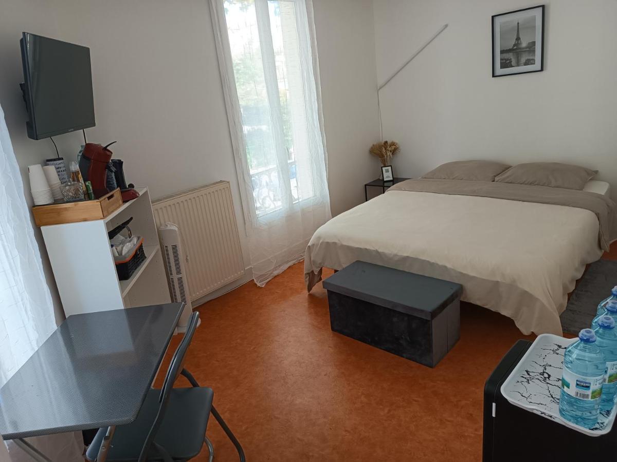 Chambre Privee A Arcueil - Cachan Bagian luar foto